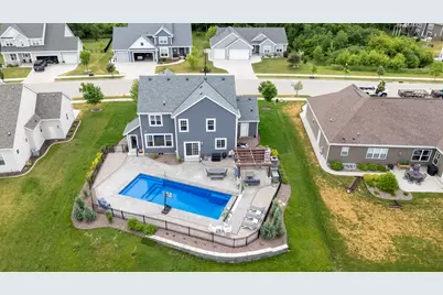 1384  Bluestem Trl, Oconomowoc, WI 53066 - Photo 47