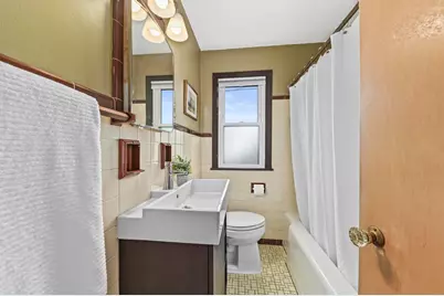 5532 N 11th St, Milwaukee, WI 53209 - Photo 15