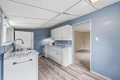 7139 W Saint Paul Ave, Milwaukee, WI 53213 - Photo 9