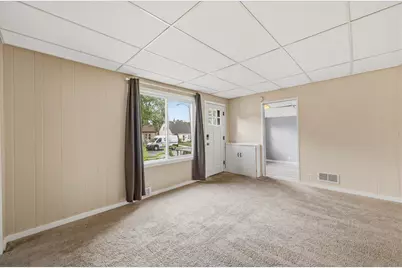 7139 W Saint Paul Ave, Milwaukee, WI 53213 - Photo 3