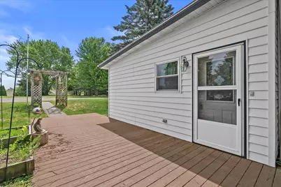 6544  Mohawk Rd, Wayne, WI 53002 - Photo 25
