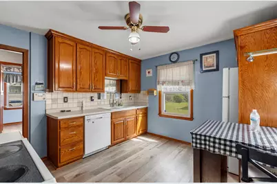 4710 W Sumac Pl, Milwaukee, WI 53219 - Photo 13