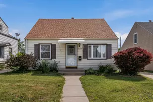 4710 W Sumac Pl, Milwaukee, WI 53219 - Photo 1