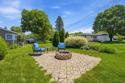 5249  Lakeside Dr, Greendale, WI 53129 - Photo 21