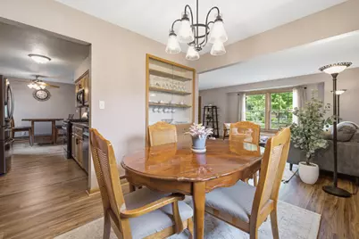 5249  Lakeside Dr, Greendale, WI 53129 - Photo 7