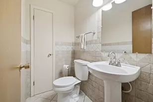5249 Lakeside Dr, Greendale, WI 53129 - Photo 11