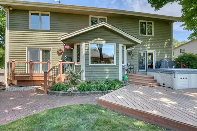 10929 W Hope Ave, Wauwatosa, WI 53222 - Photo 25