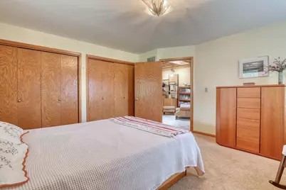 10929 W Hope Ave, Wauwatosa, WI 53222 - Photo 49