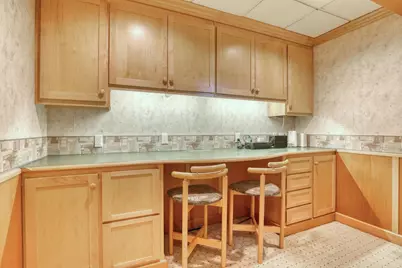 10929 W Hope Ave, Wauwatosa, WI 53222 - Photo 35
