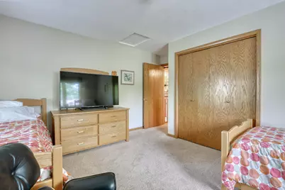 10929 W Hope Ave, Wauwatosa, WI 53222 - Photo 43