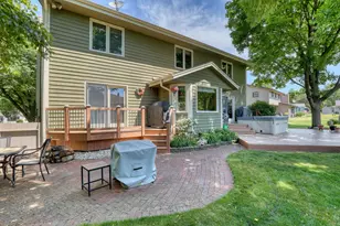 10929 W Hope Ave, Wauwatosa, WI 53222 - Photo 27