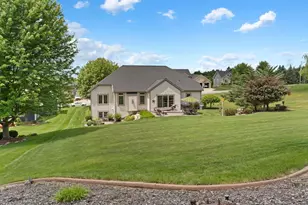 W230N7956 Bluebill Dr, Sussex, WI 53089 - Photo 43