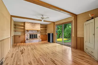 7400 N Pierron Rd, Glendale, WI 53209 - Photo 13