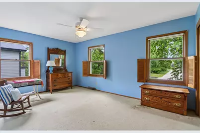 7400 N Pierron Rd, Glendale, WI 53209 - Photo 25