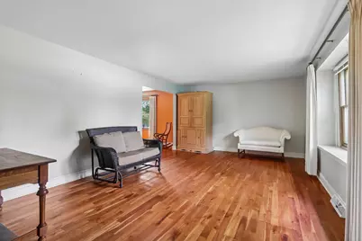 7400 N Pierron Rd, Glendale, WI 53209 - Photo 5