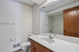 7400 N Pierron Rd, Glendale, WI 53209 - Photo 29