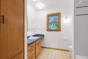 2736 Shamrock Dr, Racine, WI 53406 - Photo 25