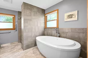 2736 Shamrock Dr, Racine, WI 53406 - Photo 19