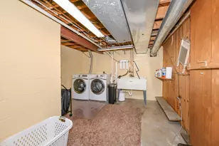 875 Plateau Ln, Brookfield, WI 53186 - Photo 31