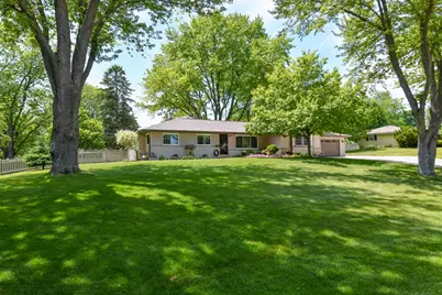 875  Plateau Ln, Brookfield, WI 53186 - Photo 41