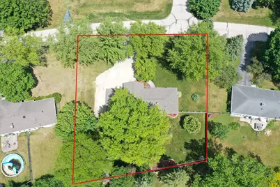 875  Plateau Ln, Brookfield, WI 53186 - Photo 39