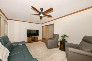 875 Plateau Ln, Brookfield, WI 53186 - Photo 7