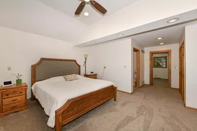 875  Plateau Ln, Brookfield, WI 53186 - Photo 13