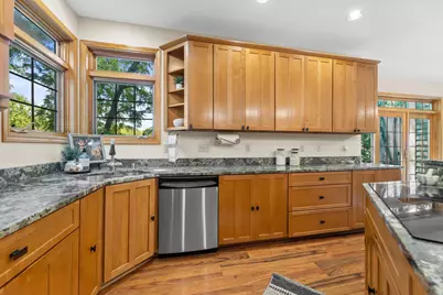 W246S6355  Clearview Ln, Vernon, WI 53189 - Photo 21
