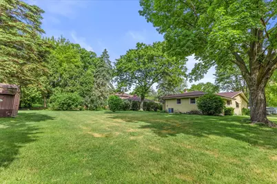 12115 W Luther Ave, Hales Corners, WI 53130 - Photo 29