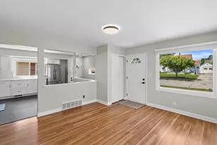 1329 Indiana St, Racine, WI 53405 - Photo 5
