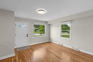 1329 Indiana St, Racine, WI 53405 - Photo 7