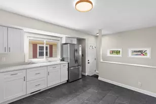 1329 Indiana St, Racine, WI 53405 - Photo 11