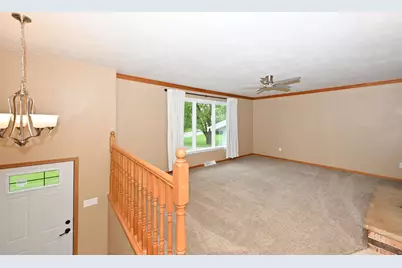 12237 W Larkspur Rd, Franklin, WI 53132 - Photo 3
