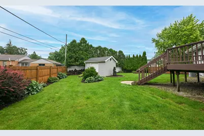 12237 W Larkspur Rd, Franklin, WI 53132 - Photo 35