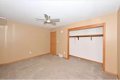 12237 W Larkspur Rd, Franklin, WI 53132 - Photo 15