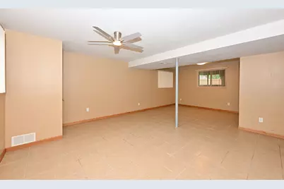12237 W Larkspur Rd, Franklin, WI 53132 - Photo 25