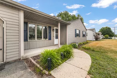 218 E Washington St, Slinger, WI 53086 - Photo 3
