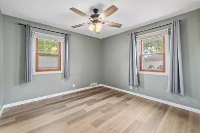 218 E Washington St, Slinger, WI 53086 - Photo 13