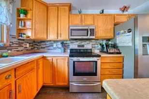 1005 Dresser Ave, Waukesha, WI 53188 - Photo 9