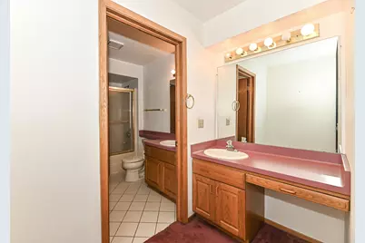 13526 W Fountain Ct, New Berlin, WI 53151 - Photo 19
