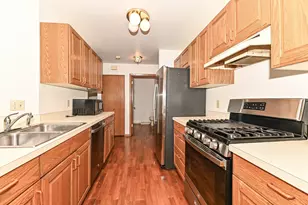 13526 W Fountain Ct, New Berlin, WI 53151 - Photo 13