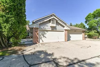 13526 W Fountain Ct, New Berlin, WI 53151 - Photo 27