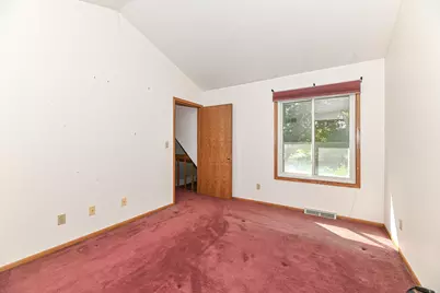 13526 W Fountain Ct, New Berlin, WI 53151 - Photo 23