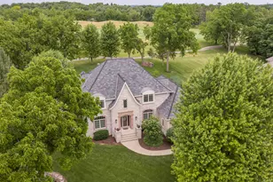 S76W26010 Prairieside Dr, Vernon, WI 53189 - Photo 1