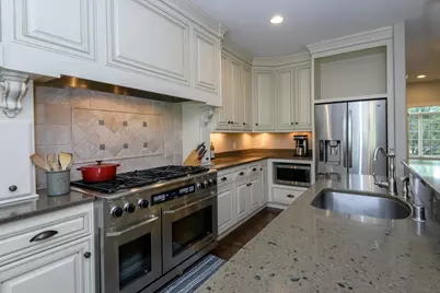 S76W26010  Prairieside Dr, Vernon, WI 53189 - Photo 17