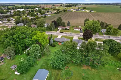 630 E Center St, Juneau, WI 53039 - Photo 37
