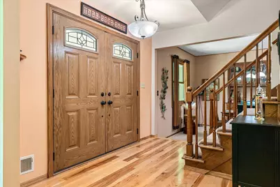 W254N9301  Bittersweet Dr, Lisbon, WI 53089 - Photo 3