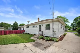 3905 N 93rd St, Milwaukee, WI 53222 - Photo 23