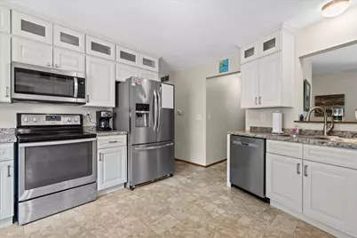7625  Manitowoc Ave, Oak Creek, WI 53154 - Photo 7
