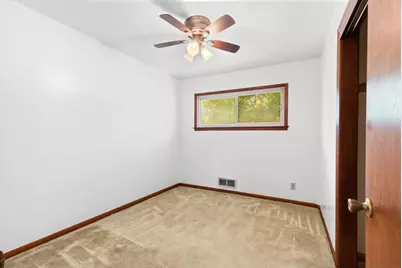 3301 E Carol Ct, Oak Creek, WI 53154 - Photo 13
